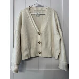 Abercrombie & Fitch chenille cardigan in cream sz Large